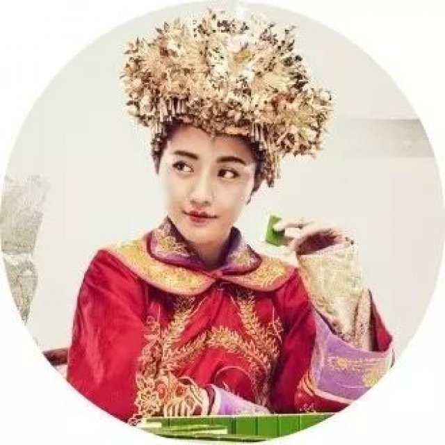 主动求婚10年、被包贝尔拒绝10次的包文婧,就是现实