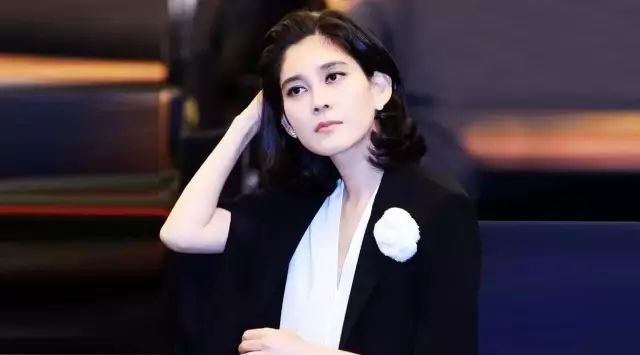 离婚要赔70亿!豪门“李英爱”错嫁渣男:精神贫穷的