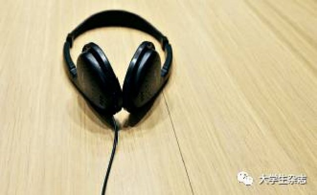 【校园】非英语科班出身,可以成为专业翻译吗?